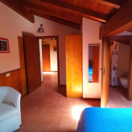 Il Nido Dello Svasso -foresteria Lombarda- Bed & Breakfast Sorico